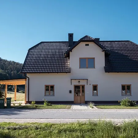 Loz Vikendica Stari Trg pri Lozu